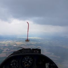 Flugwegposition um 15:41:52: Aufgenommen in der Nähe von Deggendorf, Deutschland in 1589 Meter